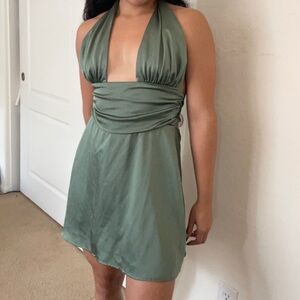 6/$19🦋 Sage green dress